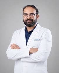 Dr Vivek Aravind
